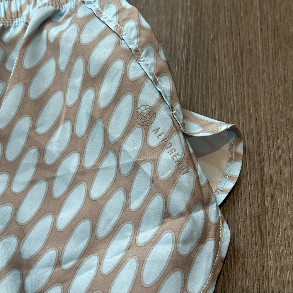 NWT Adidas Women's Running 2 in 1 shorts Size Xs Marimekko Reflective Blue Beige - Picture 9 of 11